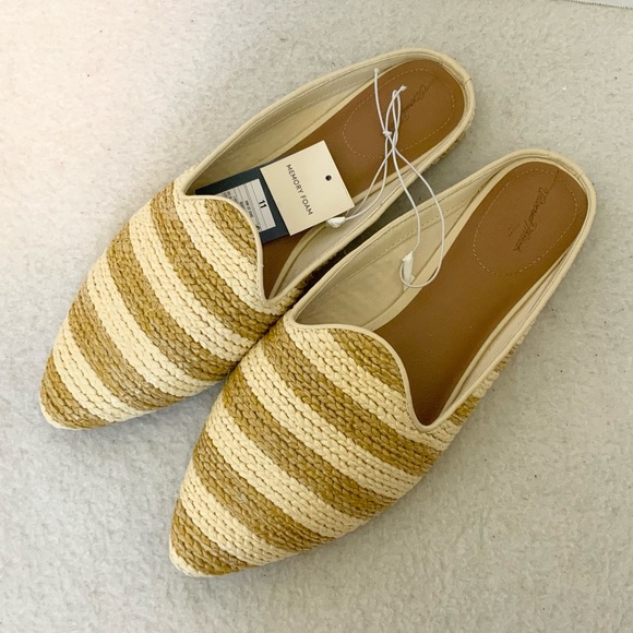 Universal Thread Shoes - Universal Thread “Violet” Mules Size 11 Womens Tan and Ivory Slip On Woven Flats
